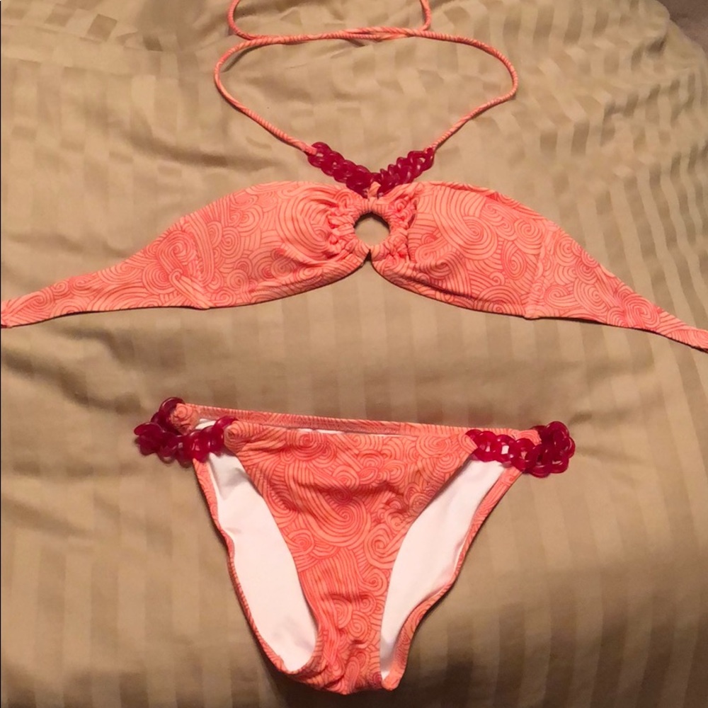 Victoria’s Secret bikini